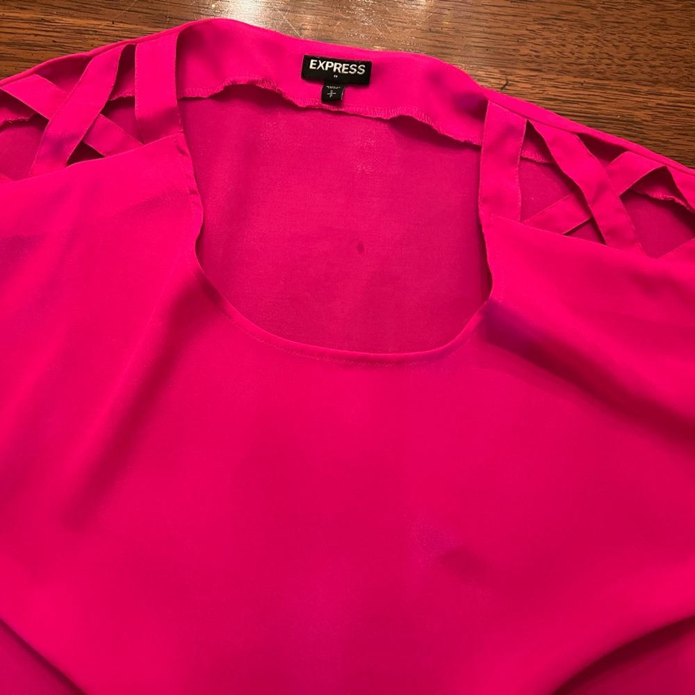 Express Top - Picture 4 of 4
